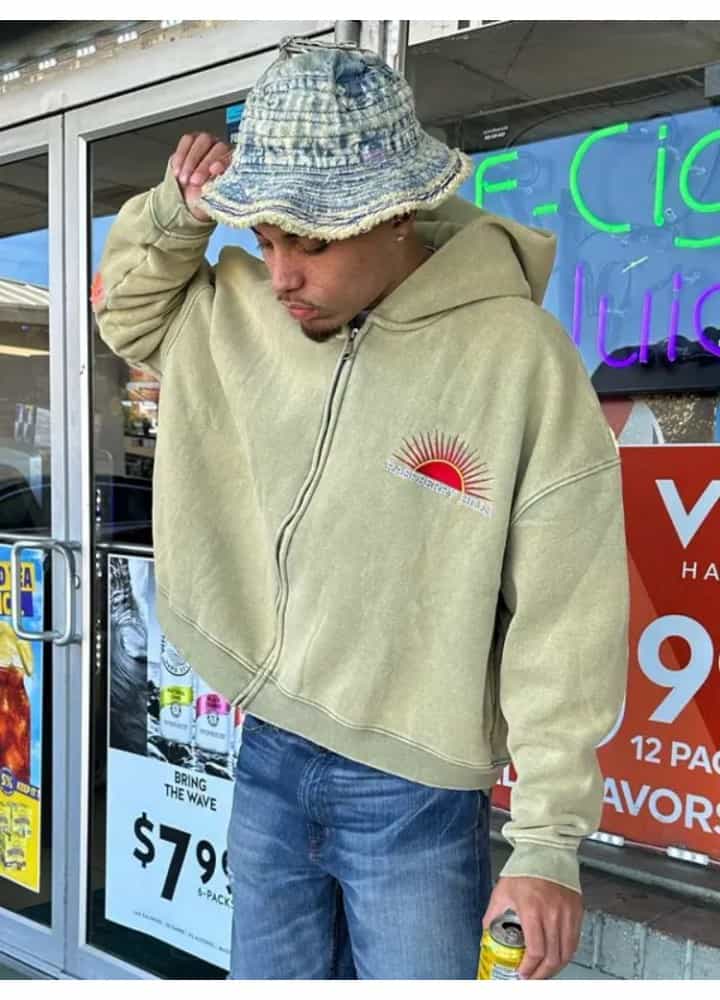 GV Gallery Raspberry Hills Hoodie GV Gallery Raspberry Hills Hoodie