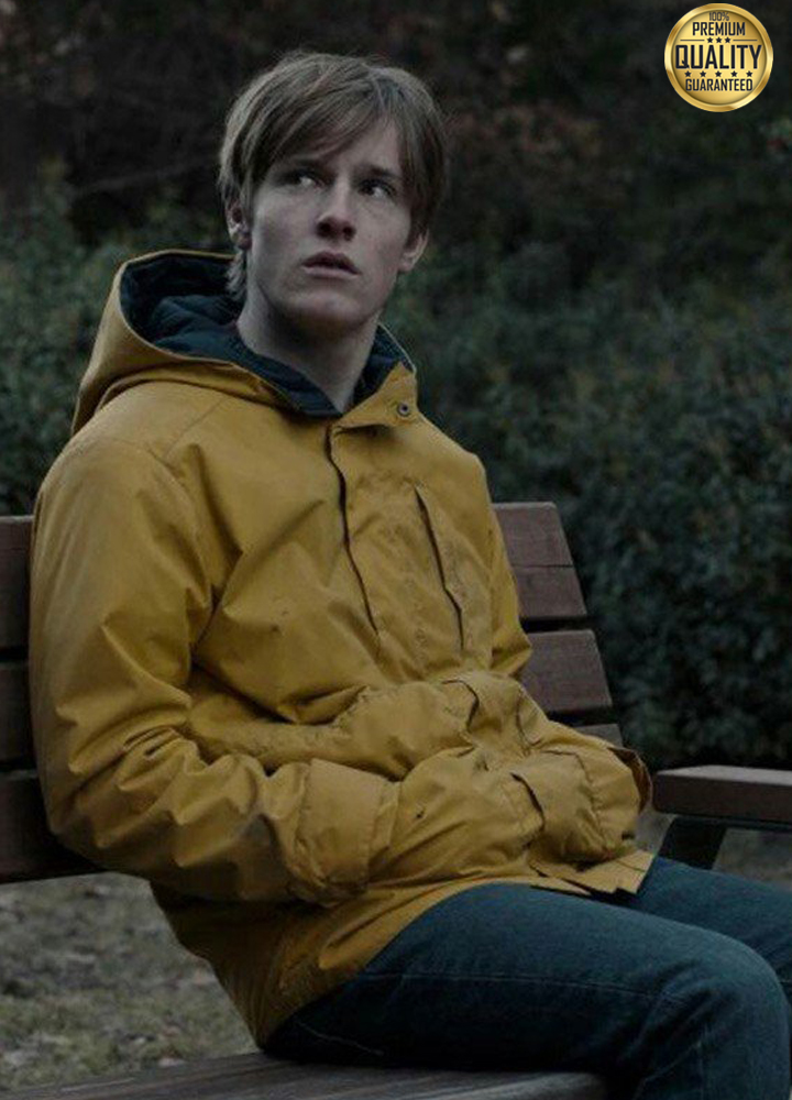 Louis Hofmann Dark Season 3 Yellow Raincoat